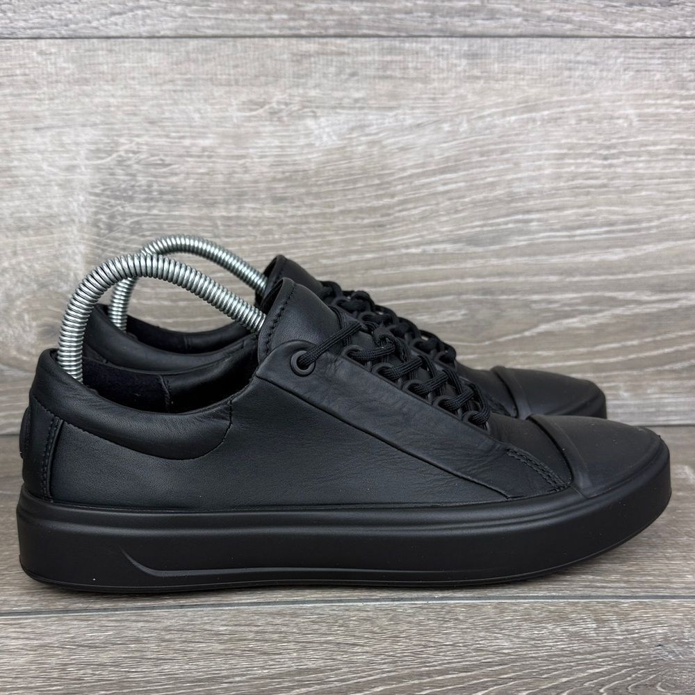 Ecco Flexure T-Cap Women’s Sz 8/EU 39 Black Leather Low Top Lace Up Sneakers